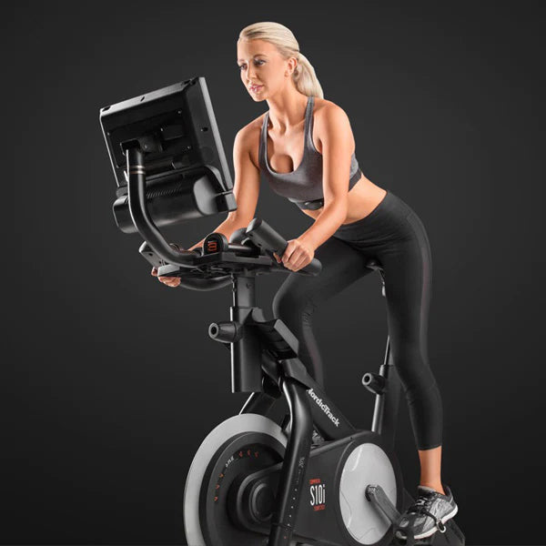 Nordictrack s10i studio shop cycle bike